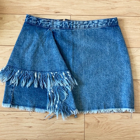 Zara denim frayed skirt - Picture 3 of 5